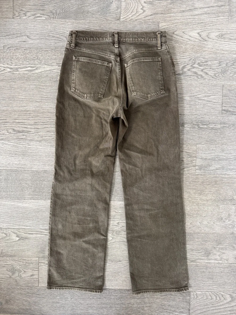 🌼ABERCROMBIE & FITCH🌼 90s Relaxed Jeans in Olive Brown, Size 28